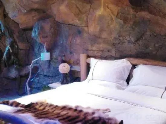 Хуайхуа: Huangzhou International Hotel