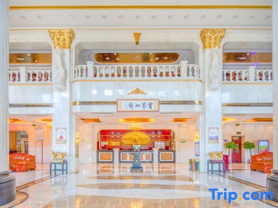Люян: Dong Xing Grand Hotel