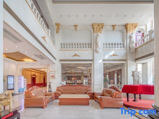 Люян: Dong Xing Grand Hotel