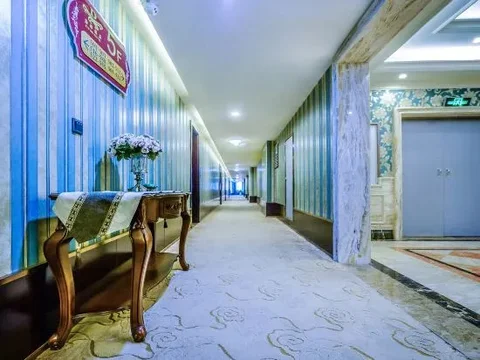 Чунцин: Yuechen Hotel (Xietaizi Subway Station)