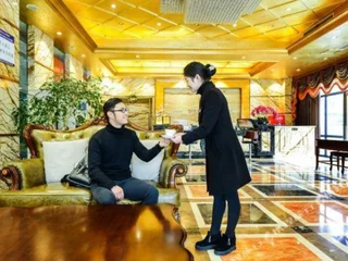 Чунцин: Yuechen Hotel (Xietaizi Subway Station)