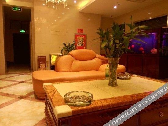 Корла: Xin Guangtong Hotel
