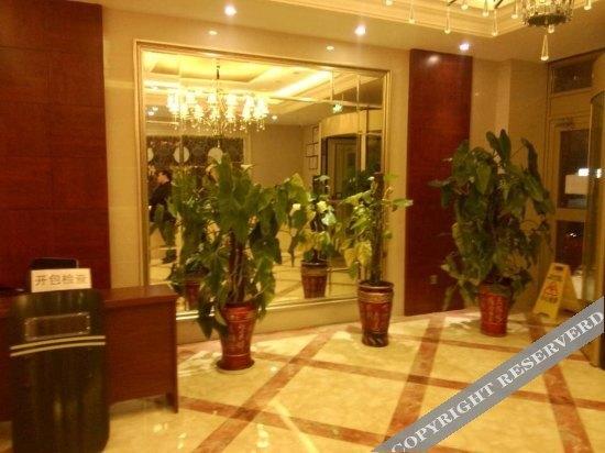 Корла: Xin Guangtong Hotel