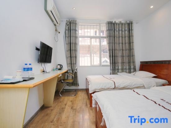 Цзинхун: Jingtailan Hotel (Jinghong Manting Park)