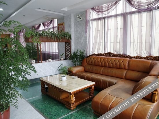 Инкоу: Baisheng Business Hotel