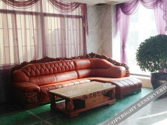 Инкоу: Baisheng Business Hotel