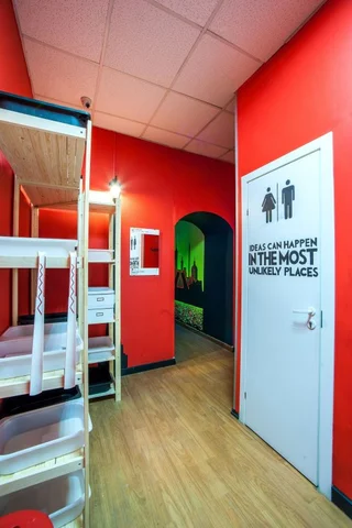 Санкт-Петербург: Air Hostel