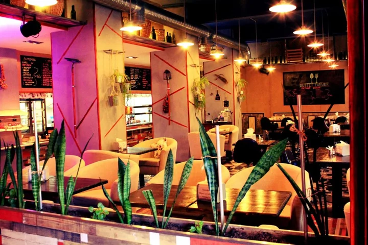 Санкт-Петербург: Air Hostel