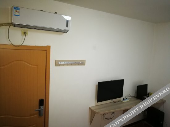 Хуаншань: Yangguang Motel