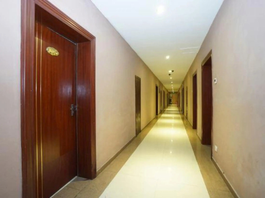 Гуйлинь: Xiangshan Business Hotel