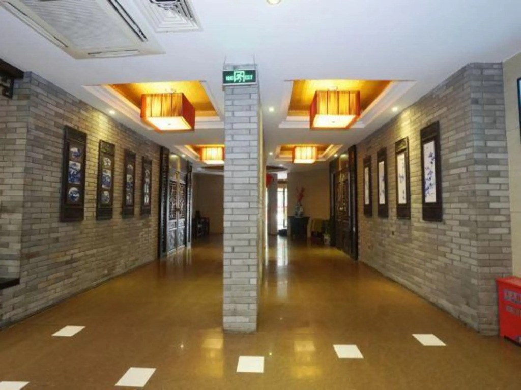 Гуйлинь: Xiangshan Business Hotel