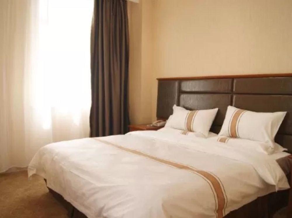 Шэньян: Home Inn Plus (Shenyang Shenbei University)