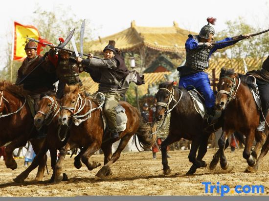 Кайфын: Qingming Shanghe Garden Inn