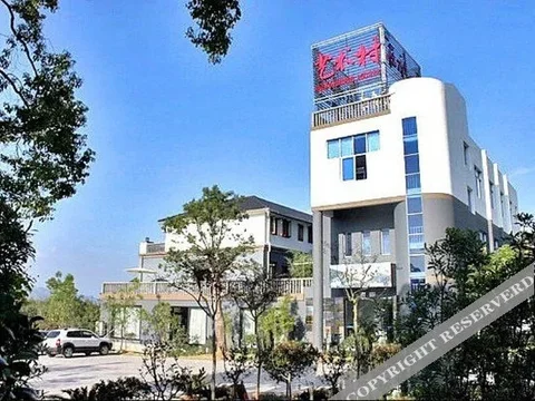 Лишуй: Zaishui Yifang Art Resort