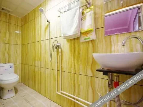 Ханьчжун: 汉中皇家驿站快捷酒店