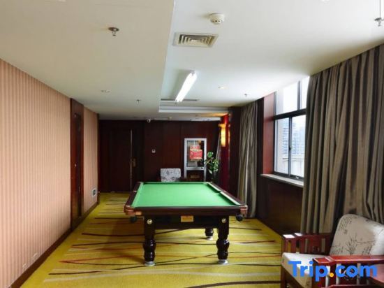 Суцянь: Hongzehu Jinjiuling Hotel