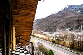 Красная Поляна: Гостевой дом Katrin Guest House