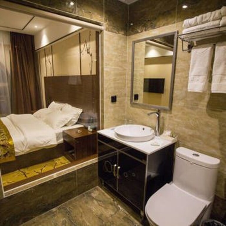 Лоян: Cloud Holiday Hotel