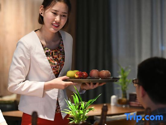 Нинбо: Tiangang Manfei Hotel (Ningbo Southern Business District Luomeng Universal City Store)