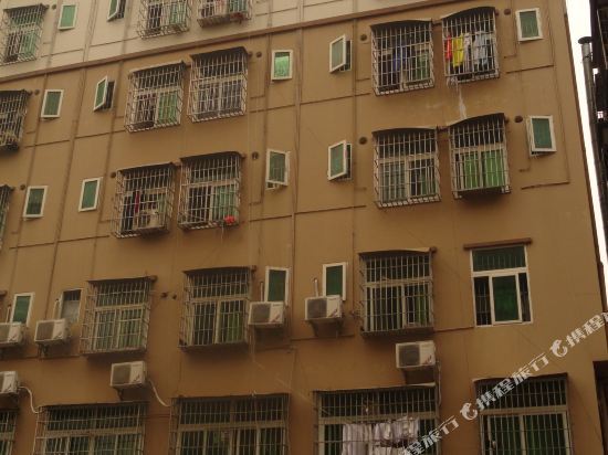 Шэньчжэнь: Huaqing Hostel