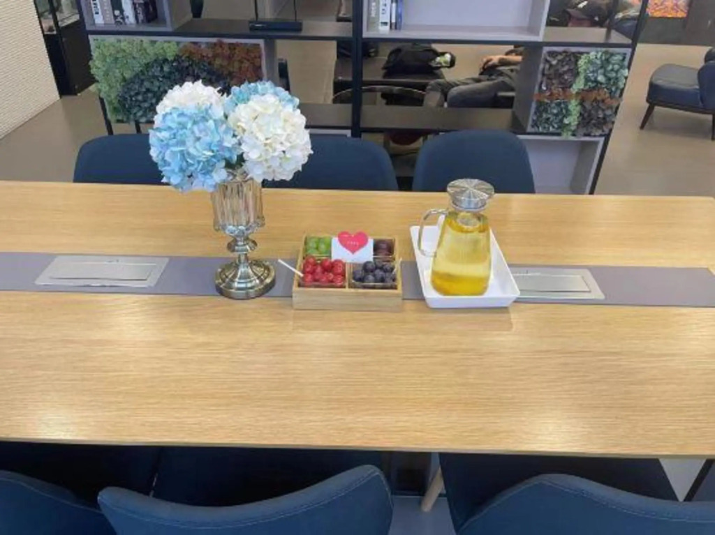 Линьи: Home Inn Business Travel Hotel (Linyi Railway Station Zhanqian Plaza Branch)