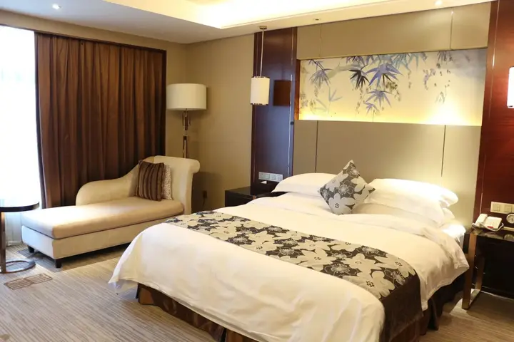 Йиян: Ramada Yiyang Taojiang