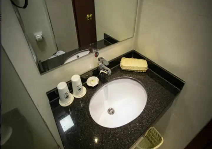 Циньхуандао: GreenTree Inn (Qinghuangdao Railway Station Square)