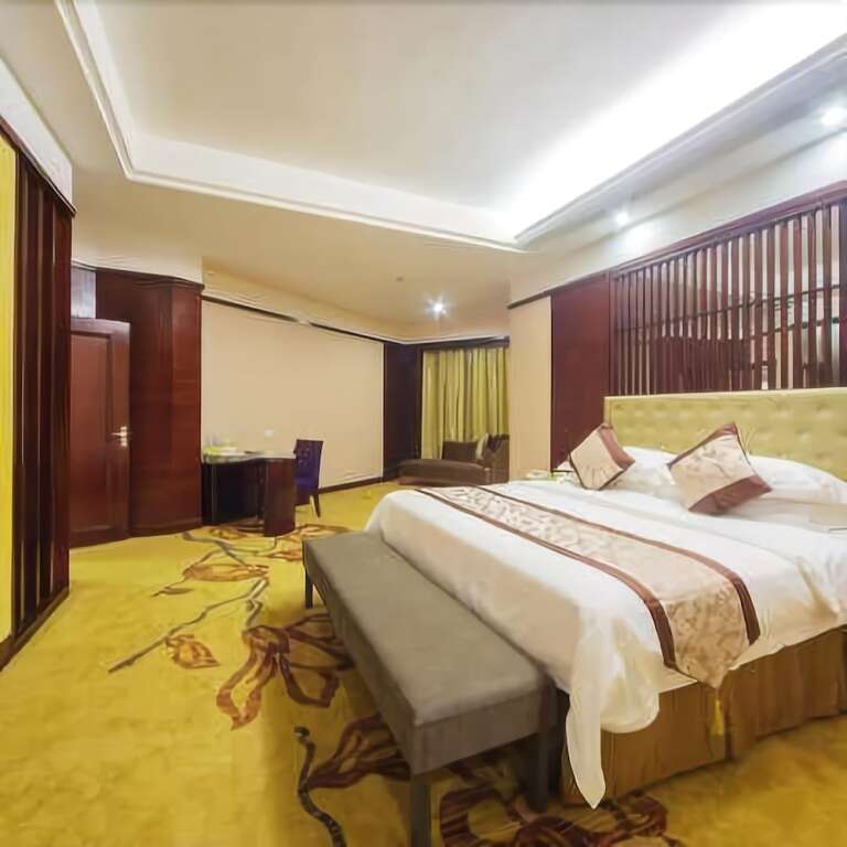 Наньнин: Vienna International Hotel