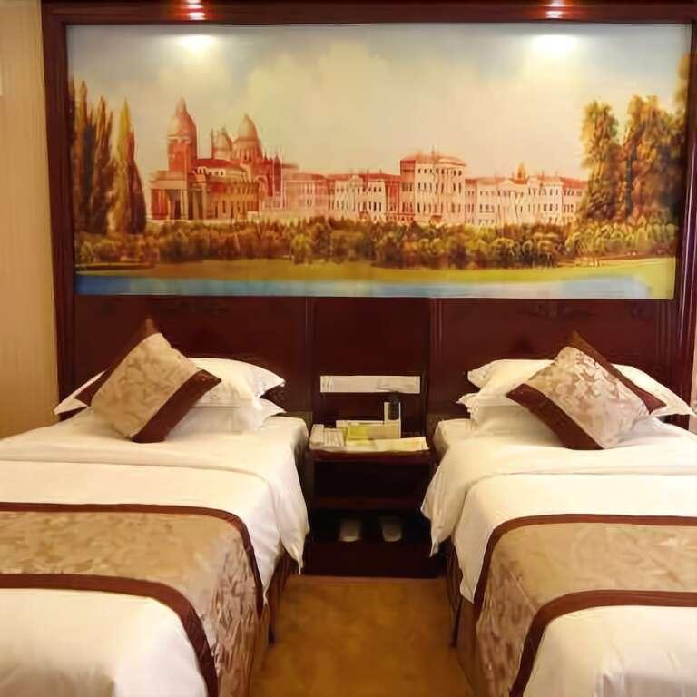 Наньнин: Vienna International Hotel