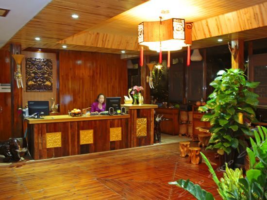 Цзинхун: Jixiang No.10 Dai Style Inn