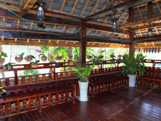 Цзинхун: Jixiang No.10 Dai Style Inn
