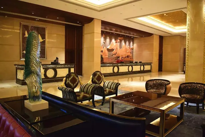 Хэнъян: Laibor international hotel