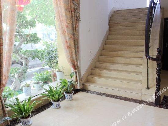 Цзиньхуа: Huajing Business Hotel