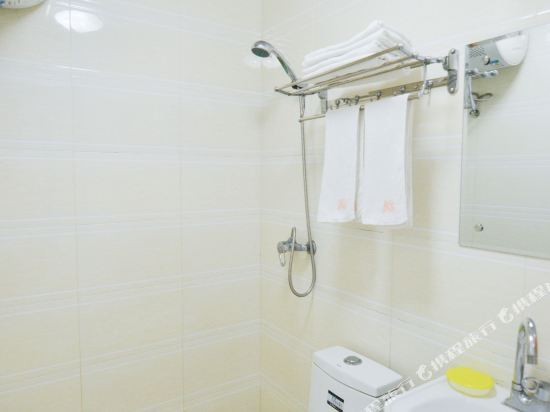 Далянь: Hongyunda Hostel
