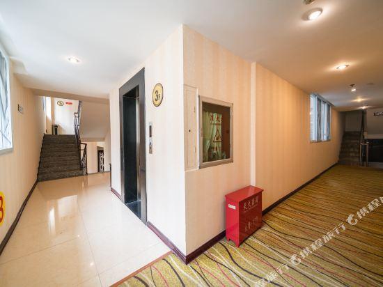 Каили: WuYue·YueXin Hotel