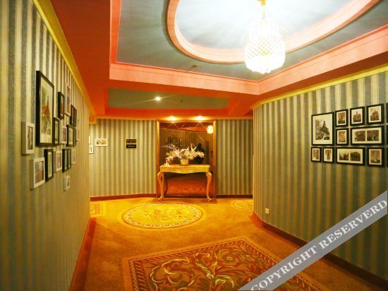 Чэнду: Yijia Hotel (Chongzhou Binjiang Road North Section 1)