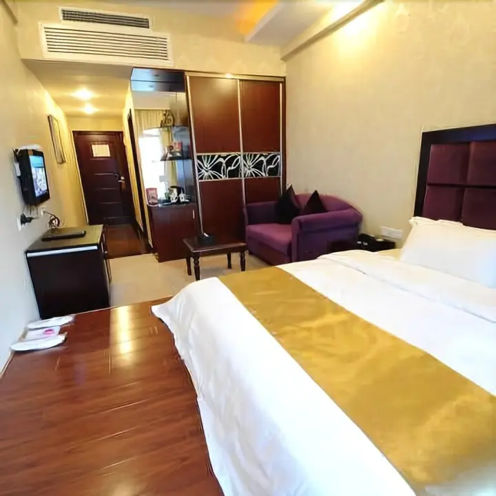 Цзиньюань: Longyue Business Hotel