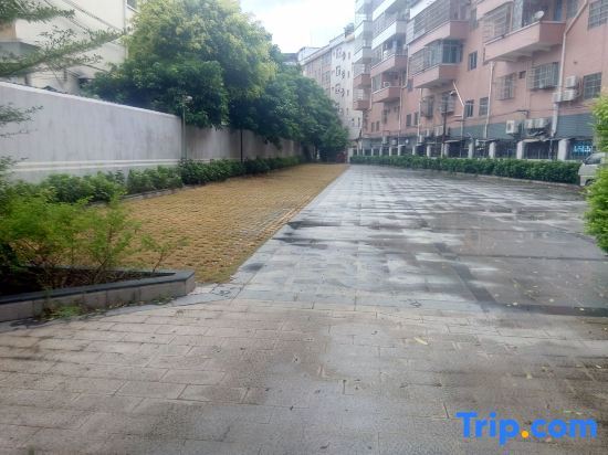 Циньчжоу: Wodun Platinum Hotel (Qinzhou East Railway Station Niannianfeng Plaza)