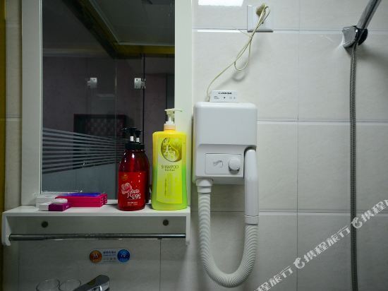 Суцянь: Yi Home Business Hotel