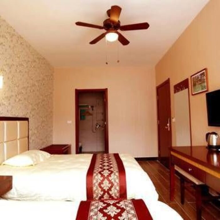 Лоян: Longjun Jiayuan Hotel