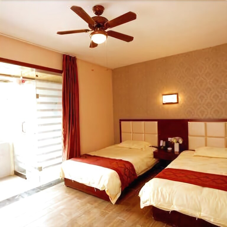 Лоян: Longjun Jiayuan Hotel