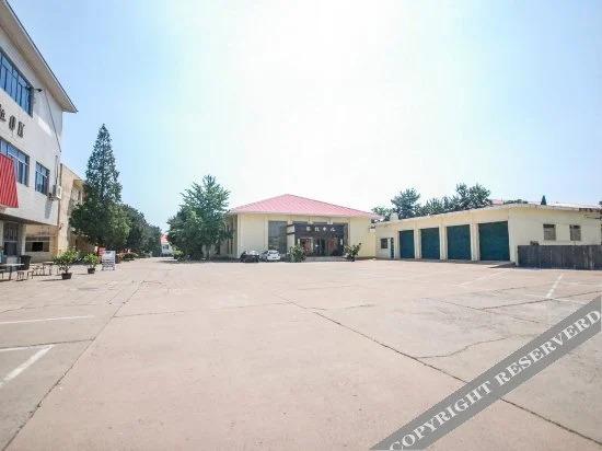Циньхуандао: Guoziwei Business Beidaihe Sanatorium