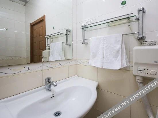 Циньхуандао: Guoziwei Business Beidaihe Sanatorium