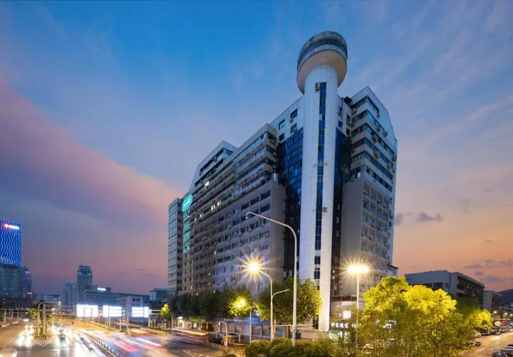 Ухань: Hanting Hotel Wuhan Hongshan Plaza Subway Station