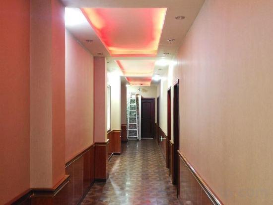 Литанг: Gangbo Gongga Hotel