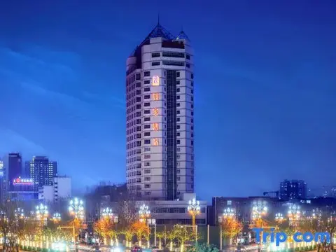 Циньхуандао: Home Inn Qinhuangdao Train Station