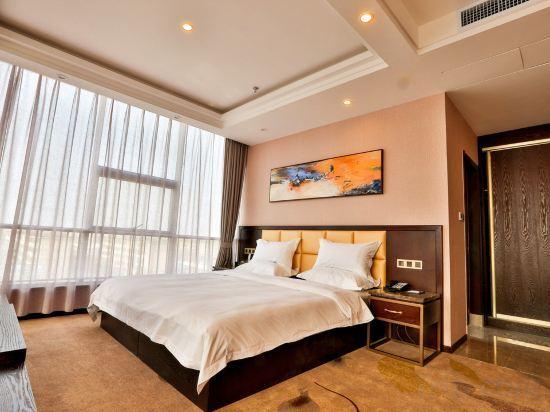 Дунъин: Blue Diamond Hotel