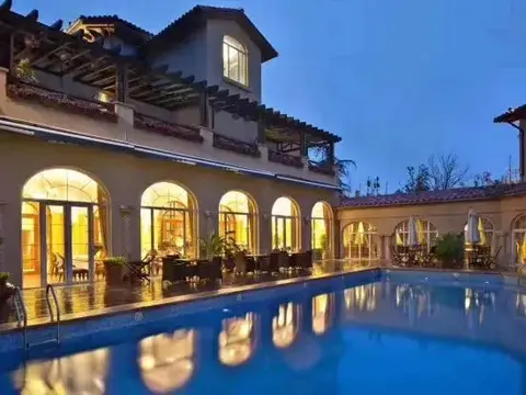 Циндао: Baden Town Hot Spring Villa
