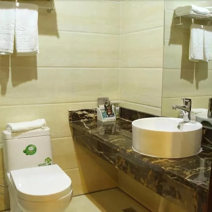 Уху: Manston Holiday Hotel