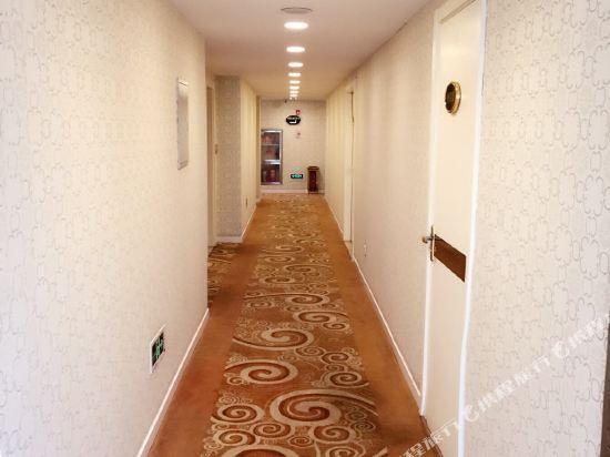 Тяньцзинь: Jinyuanbao Hotel
